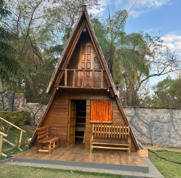 CHALÉ.jpeg CHALÉ.jpeg